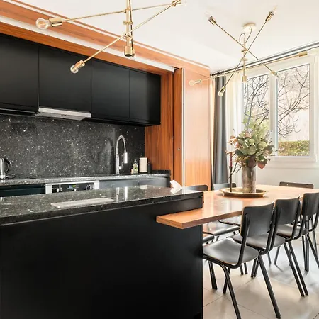Apartment Eiffel Tower - 4 Bedrooms Like A