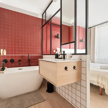 Eiffel Tower - 4 Bedrooms Like A Paris