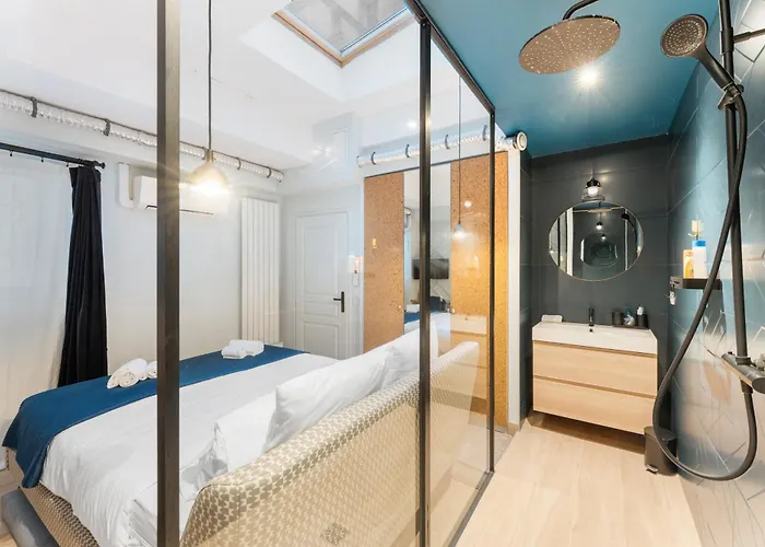 Eiffel Tower - 4 Bedrooms Like A Paris