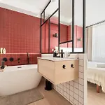 Eiffel Tower - 4 Bedrooms Like A París