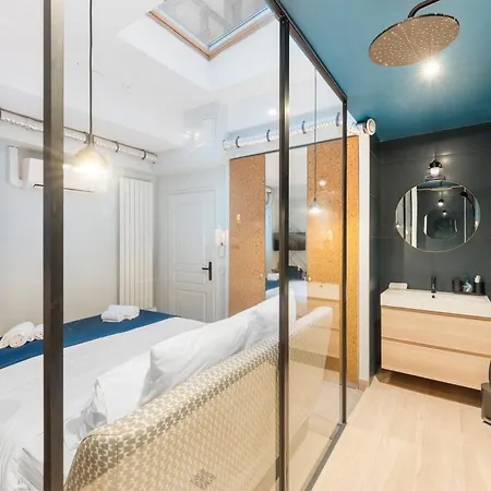 Eiffel Tower - 4 Bedrooms Like A París
